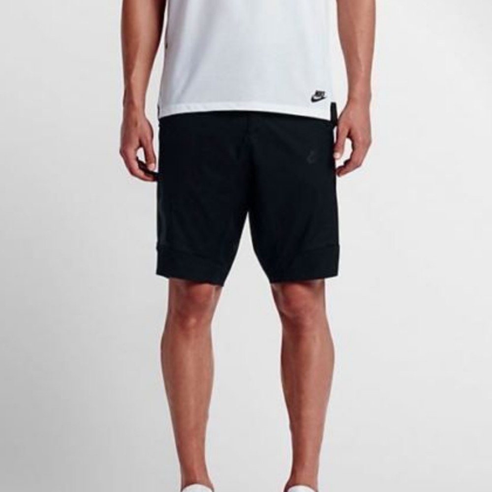 Nike Tech Sportswear Bonded Woven 2.0 Shorts